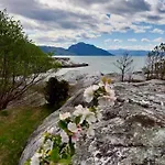 Rasberry In Beautiful Hardanger Ferienhaus